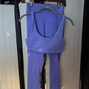 Vuori Women's Purple Activewear Set size small